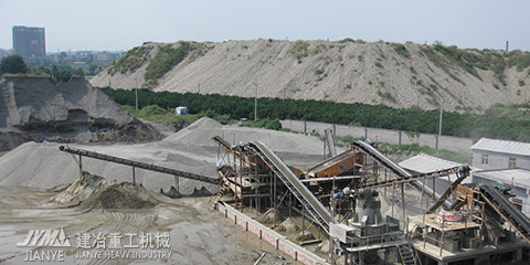 时产200-300吨石料生产线配置方案