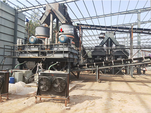 <b>河北邯郸时产350吨卵石制砂机械设备生产线项目</b>