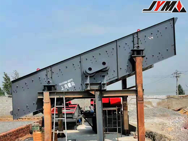 <b>山东枣庄时产150-200吨制砂机械设备生产线项目</b>